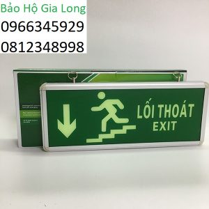 den-exit-thoat-hiem-chi-dan-xuong-cau-thang-ben-trai